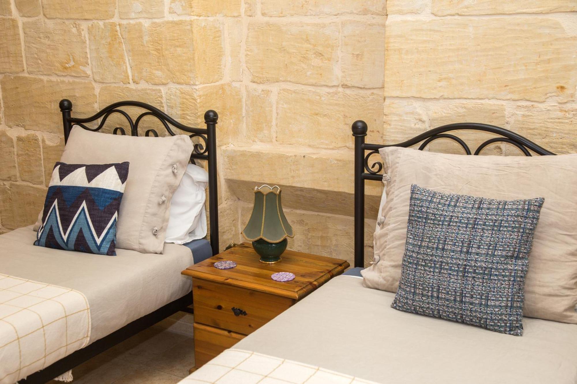 Xagħra A La Maison B&B מראה חיצוני תמונה